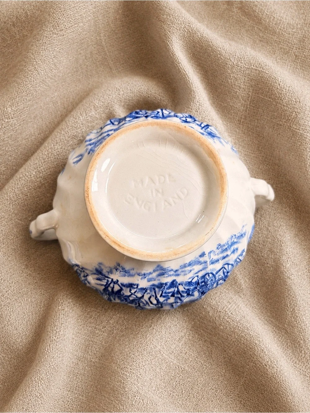 Johnson Brothers charming piece